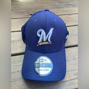 Men’s New Era Milwaukee Brewers 39Thirty Fitted Hat